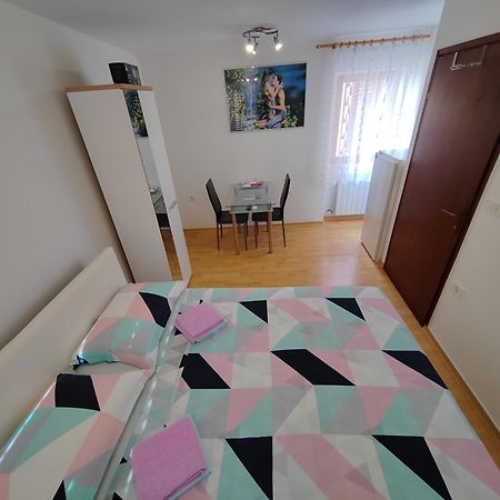 Rooms Neda Ізола Екстер'єр фото