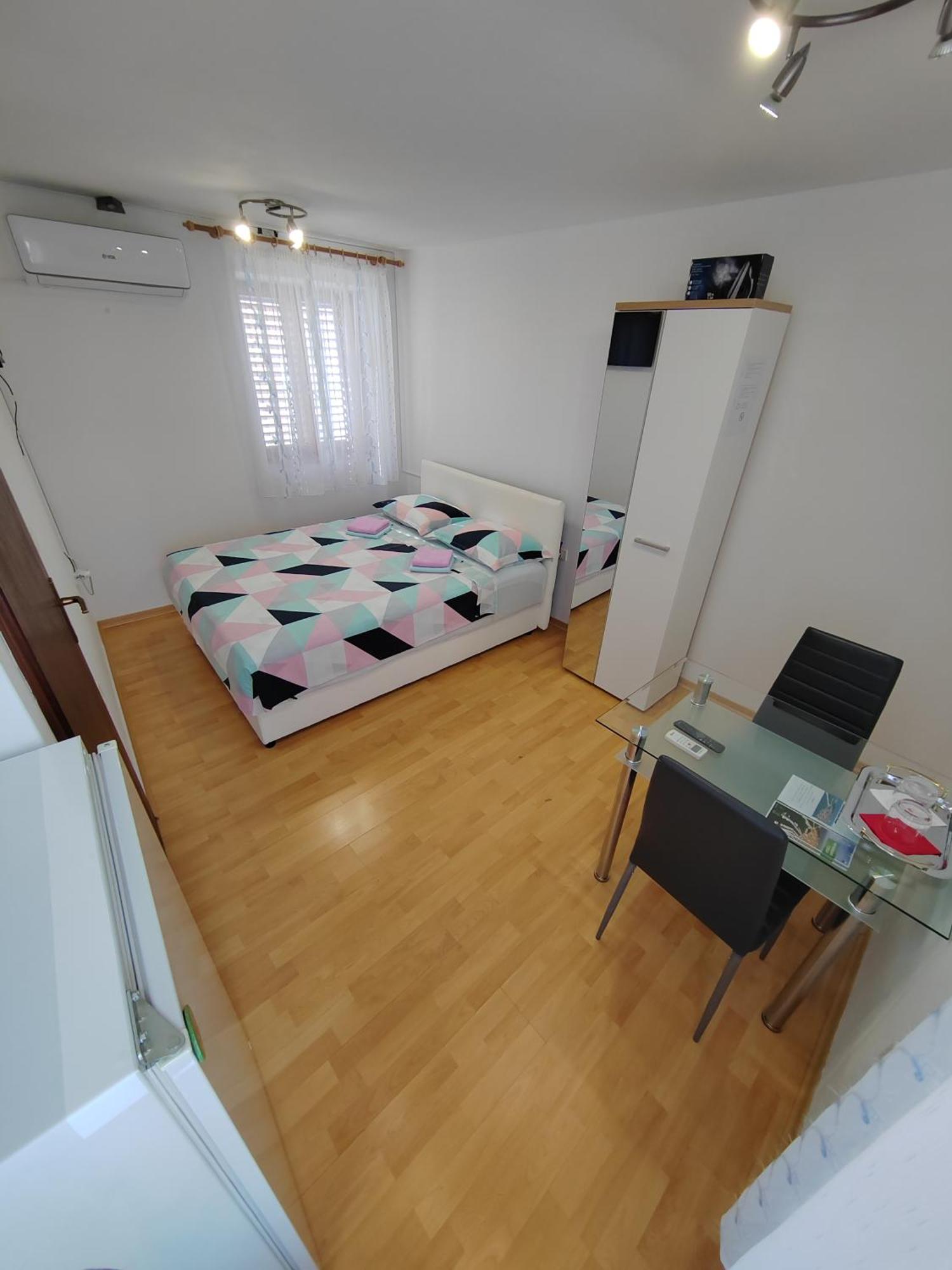Rooms Neda Ізола Номер фото