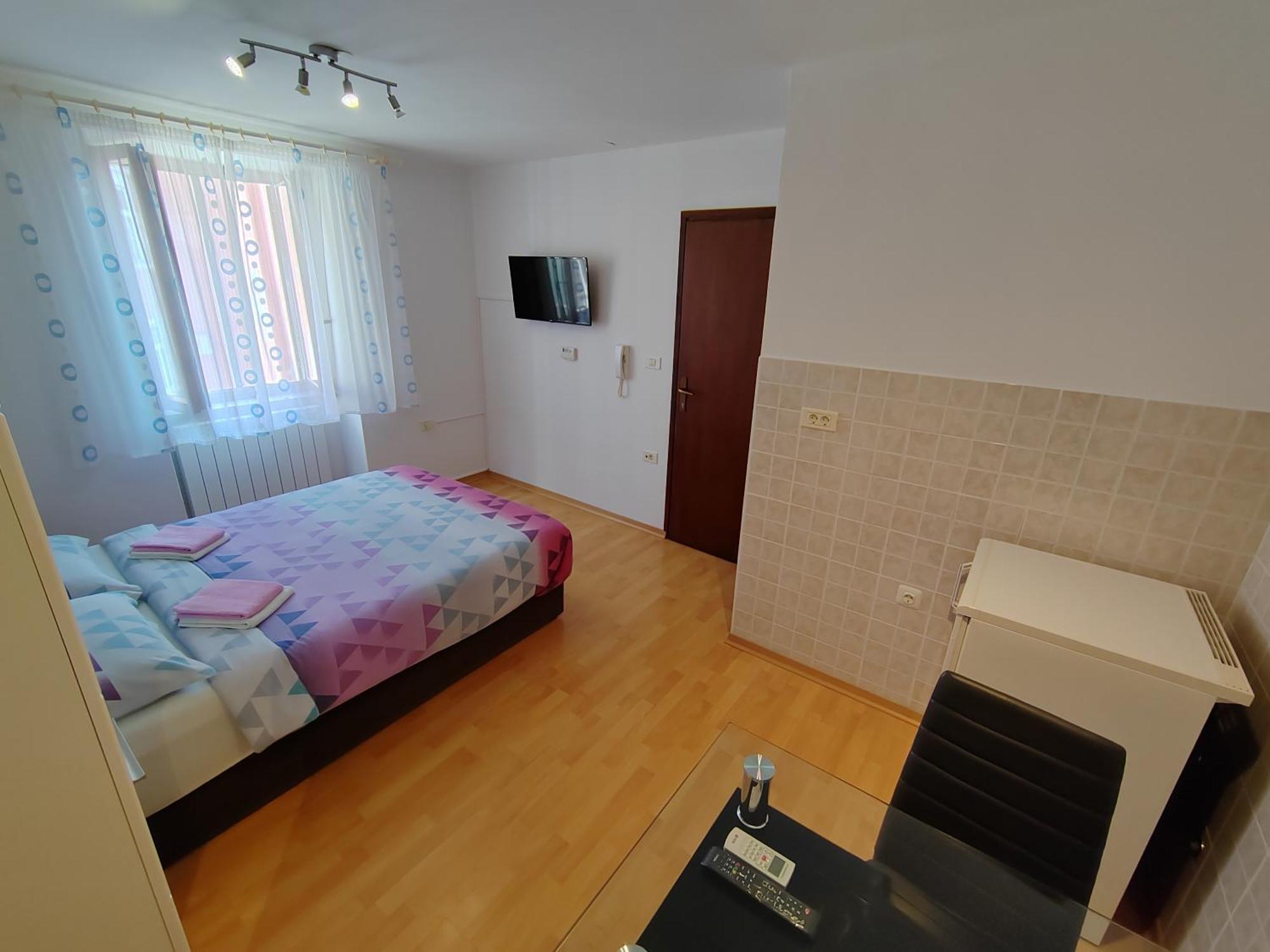 Rooms Neda Ізола Номер фото