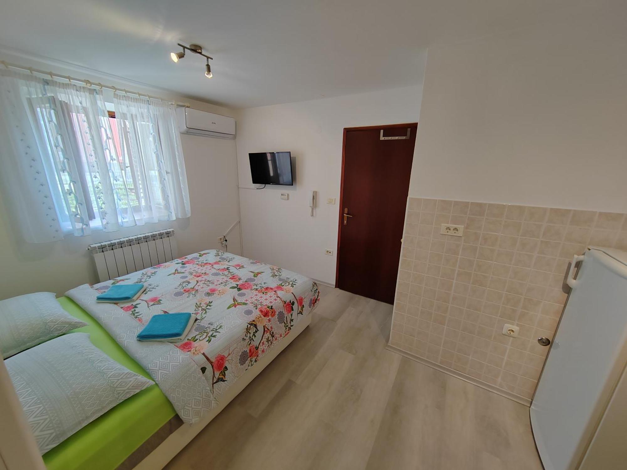 Rooms Neda Ізола Номер фото