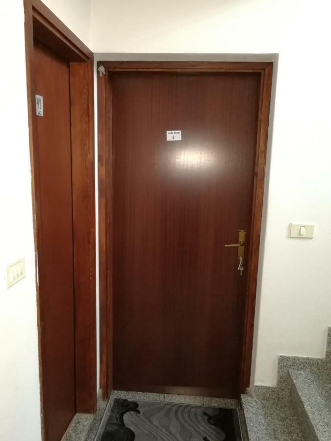 Rooms Neda Ізола Екстер'єр фото